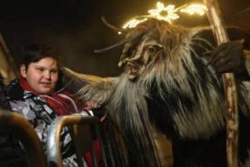 Krampus Datang saat Natal untuk Hukum Anak-anak Nakal