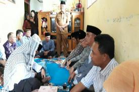 Pasangan Dua Sejoli Yang diarak Telanjang Akhirnya Dinikahkan