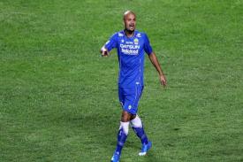 Sergio Van Dijk Belum tau Nasibnya di Persib, Ezechiel N&#039;Douassel Pilih Bertahan di Persib