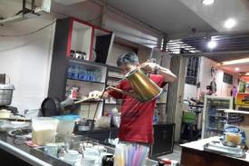 Gambar Artikel Jalan-Jalan Jokowi ke Pontianak, Temukan Kopi Seharga Rp9.000