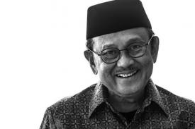 Puisi buatan Prof. BJ Habibie, Sangat Menyentuh Hati