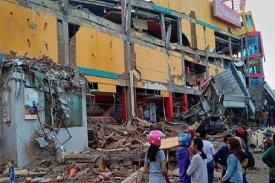 Gambar Artikel Viral Penjarahan Usai Gempa di Palu, Jokowi Bilang jangan Dipermasalahkan, Panglima TNI Bilang tidak ada Penjarahan