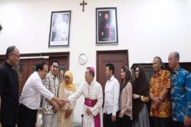 Gambar Artikel Khofifah-Emil Gelar Pertemuan dengan Keuskupan, Bahas Program Nawa Bhakti Satya