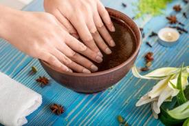 Tips Merawat Kuku agar Tidak Rusak dan Bergelombang