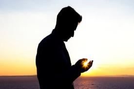 Gambar Artikel Kekuatan Doa Berikan Hidup Bahagia Dunia dan Akhirat