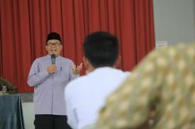 Wakil Walikota Bandung Ajak Mahasiswa Berhenti Merokok