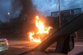 TMC Polda Metro Berkicau Kebakaran Mobil di Arah Bandara Soetta