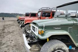 Gambar Artikel Nikmati Keseruan dan Uji Adrenalin Berjeep Ria Di Kawasan Gunung Bromo