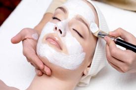 Masker Kol dan Tepung Beras Bisa Bikin Awet Muda