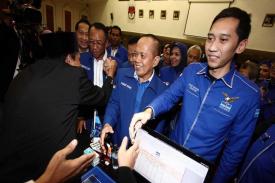 EBY Ajak Anggota Fraksi Demokrat Ngabuburit Nonton Bioskop